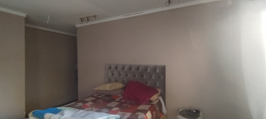 4 Bedroom Property for Sale in Flamingo Park Free State